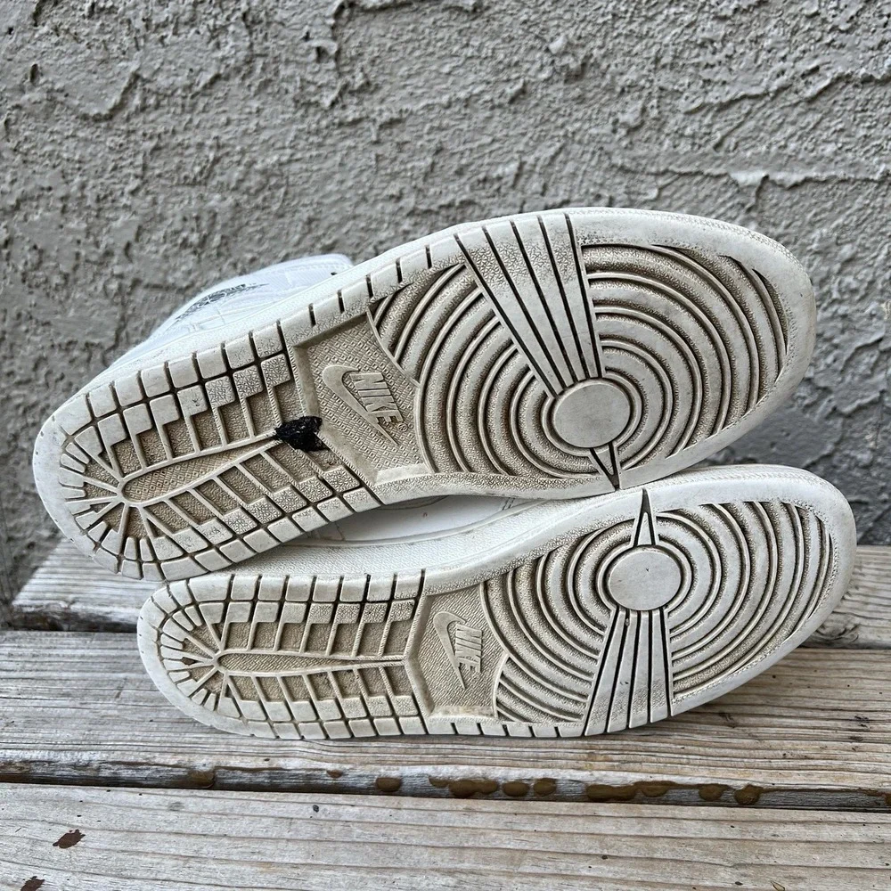 Nike Shoes Men Size 8.5 Air Jordan 1 Retro Mid White Read Description